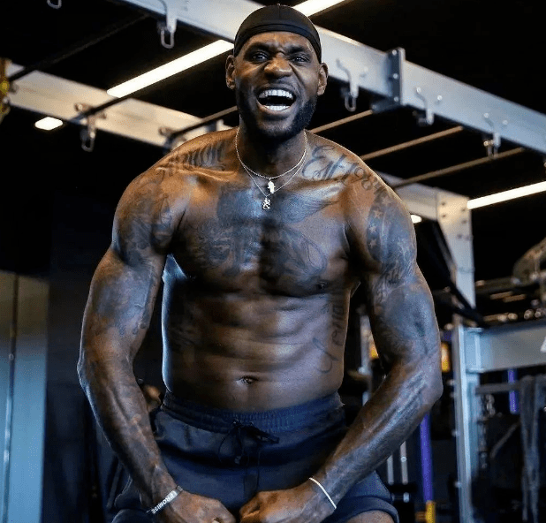 当肘区被忽 当肘区被忽